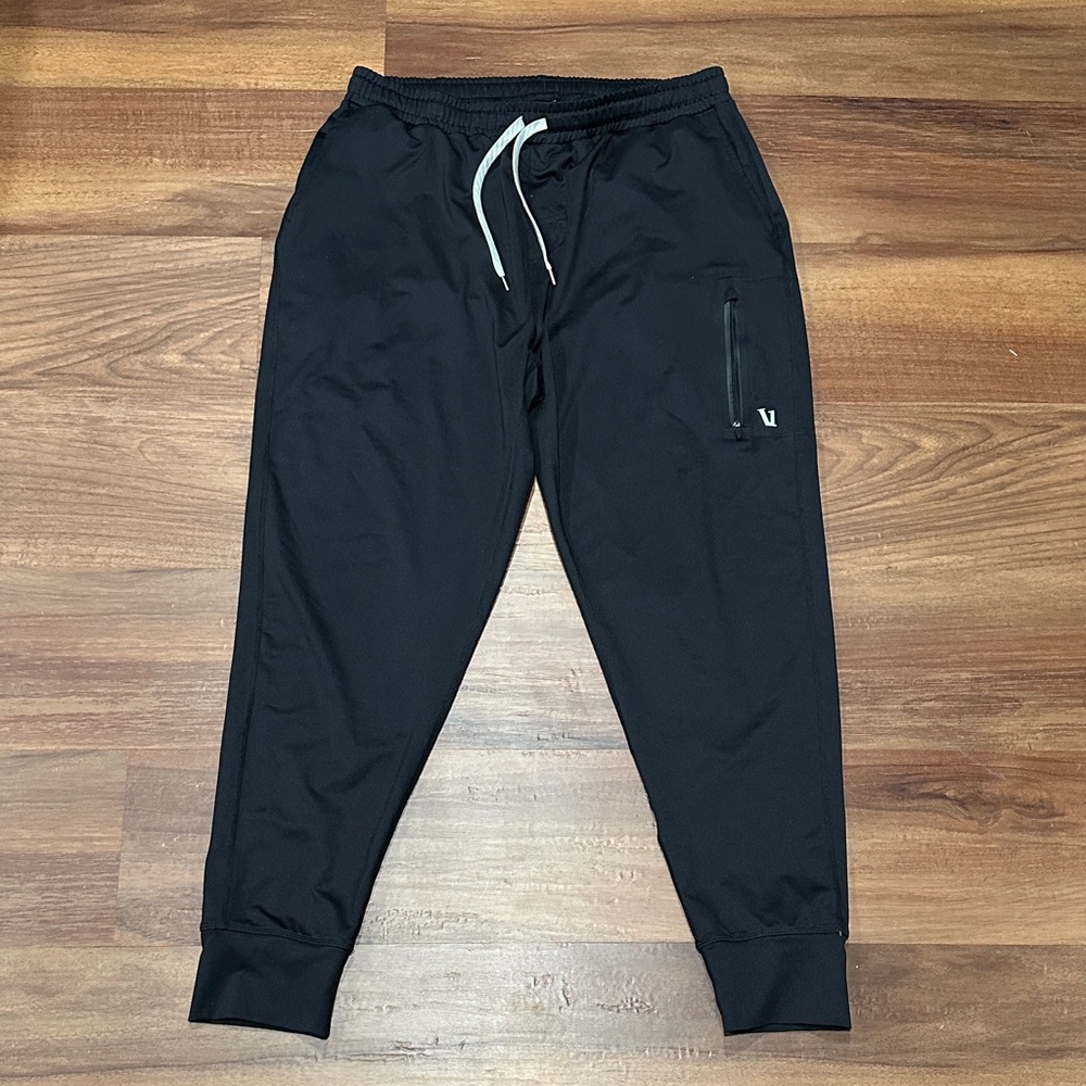 Vuori Black Performance Joggers with Contrast Drawstring